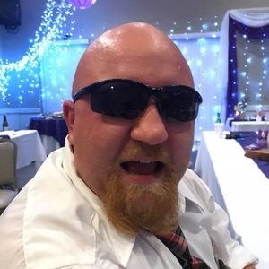 Meet your Posher, Eric